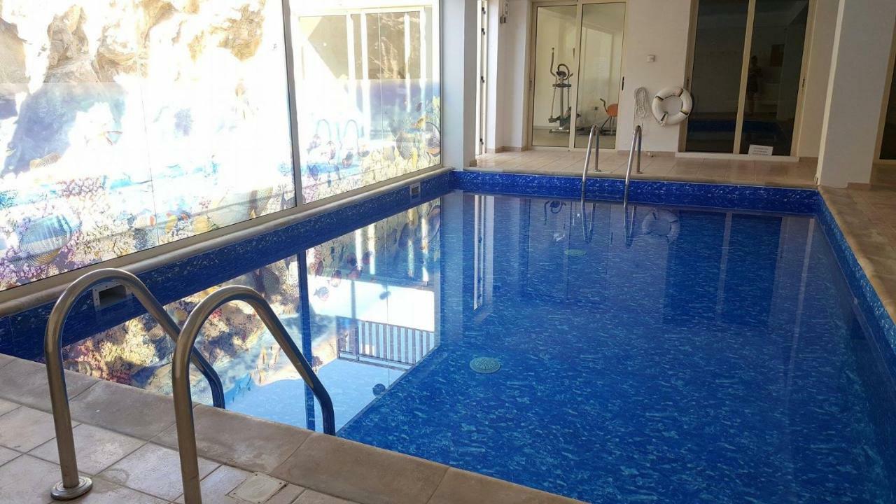 2 Bedroom Poolside Apartment E9 佩亚 外观 照片