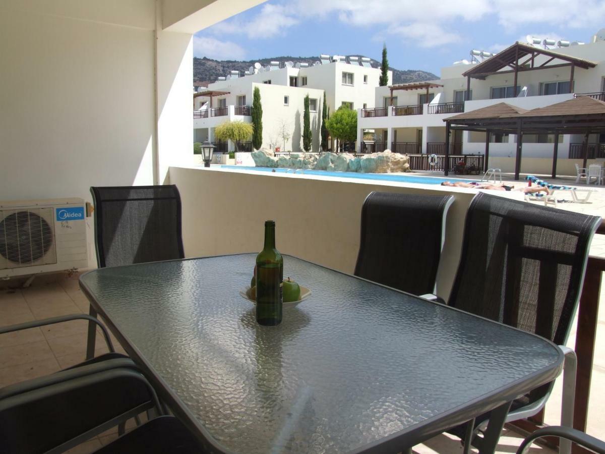 2 Bedroom Poolside Apartment E9 佩亚 外观 照片
